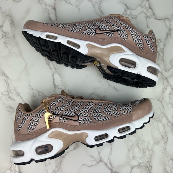Nike Air Max Plus ✨ - Picture 6 of 15